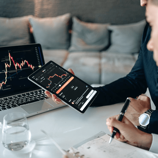 TokenCore 暗号投資専門家チーム